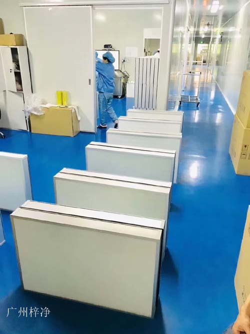 ULPA級(jí)超高效空氣過濾器生產(chǎn)檢測車間 ULPA級(jí)超高效空氣過濾器生產(chǎn)檢測車間