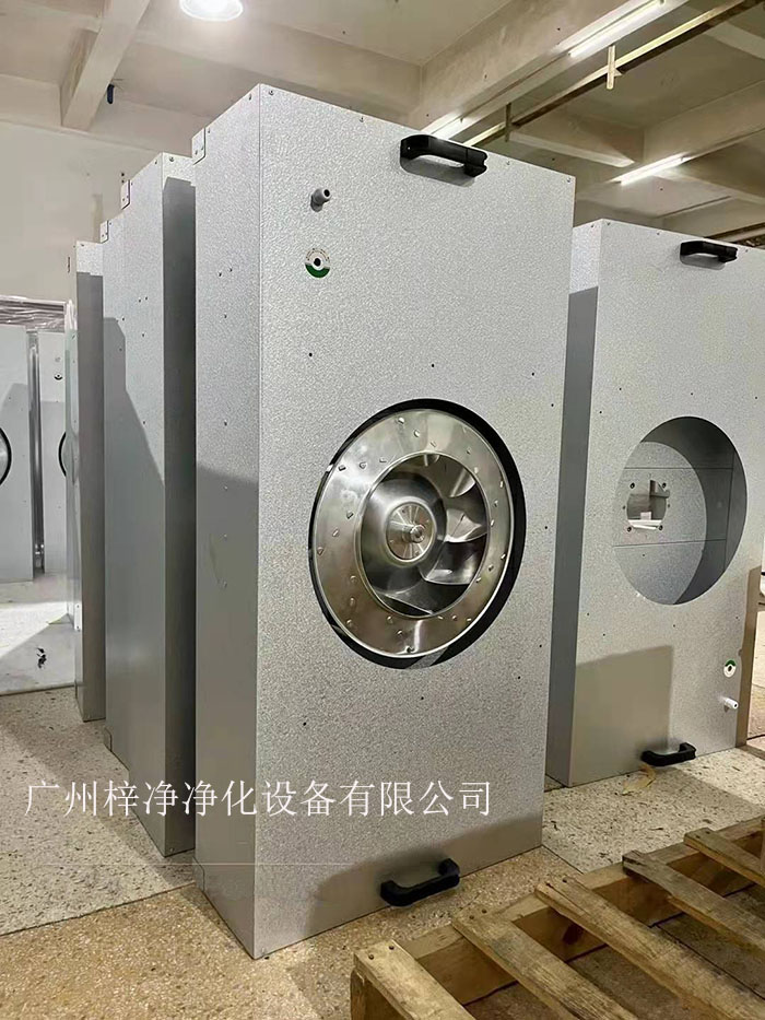 鍍鋁鋅板ffu廣泛應用于無塵室、潔凈工作臺、無塵生產線、組裝式潔凈棚、層流罩和局部百級等應用場合。