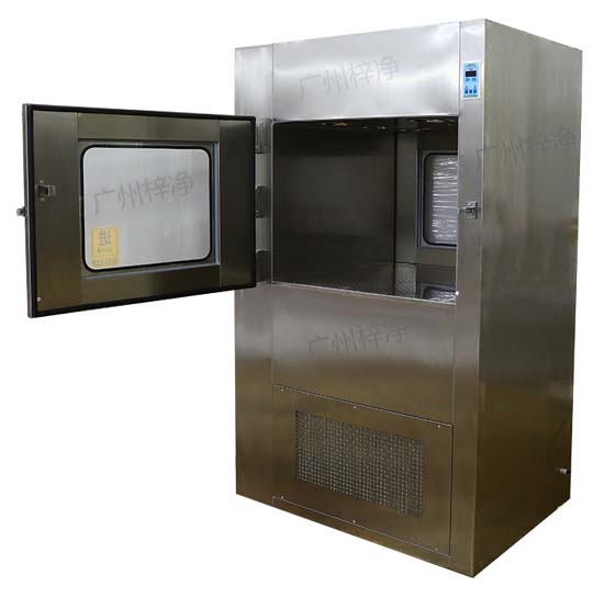 風淋傳遞窗在醫療器械行業，潔凈室的環境對于產品的質量和安全性至關重要