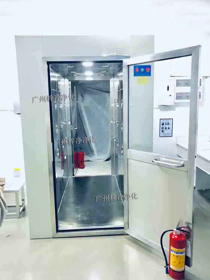 普通風(fēng)淋室